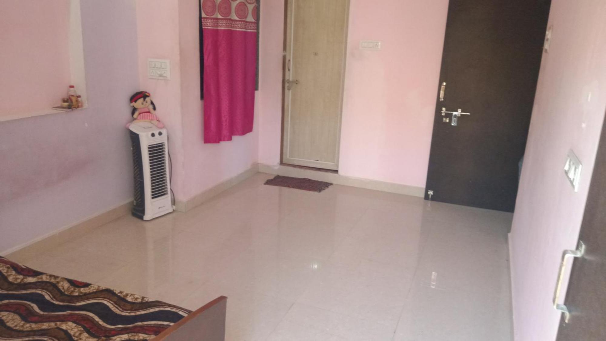 Dwarka Home Stay 2 Only Family Bagian luar foto