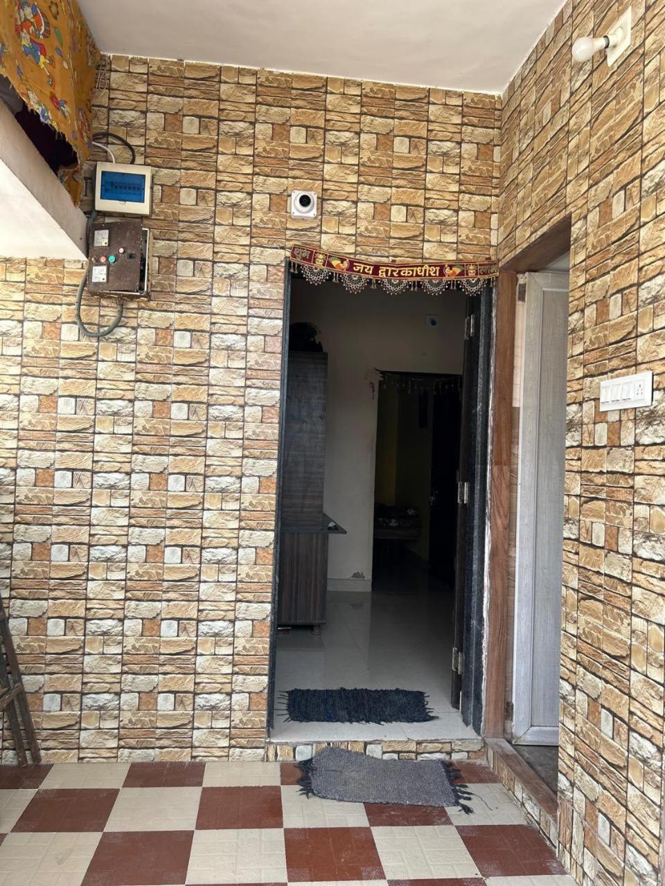 Dwarka Home Stay 2 Only Family Bagian luar foto